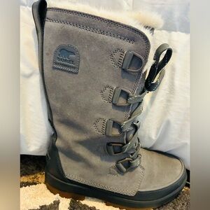 Sorel Women’s Size 8 Charcoal Lace-Up Waterproof Boots